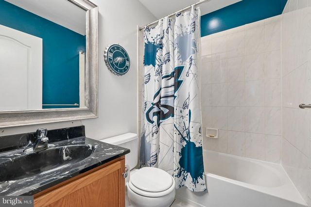 1007 MOORE RD, West Deptford, NJ 08086