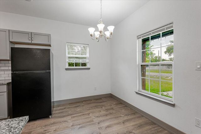 3516 Tomahawk Drive, Granbury, TX 76048
