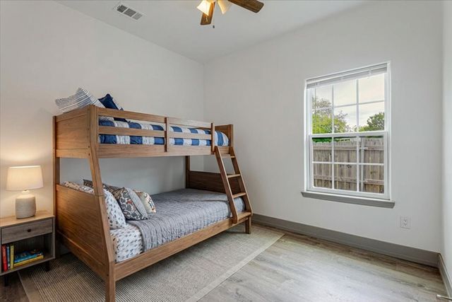 3516 Tomahawk Drive, Granbury, TX 76048
