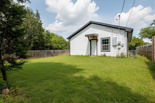 3516 Tomahawk Drive, Granbury, TX 76048