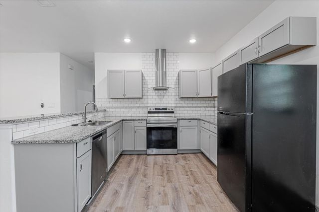 3516 Tomahawk Drive, Granbury, TX 76048