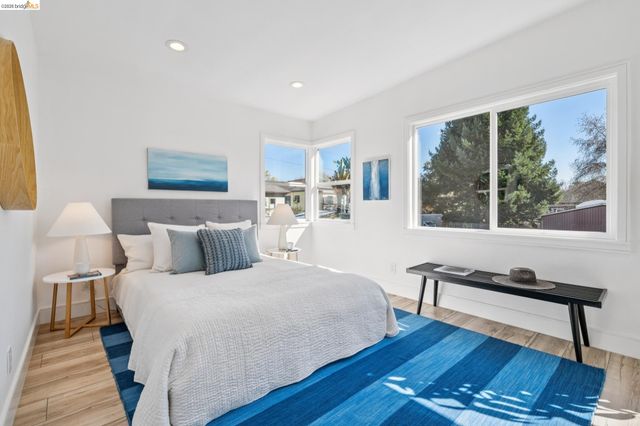 1646 Ashby Ave, Berkeley, CA 94703