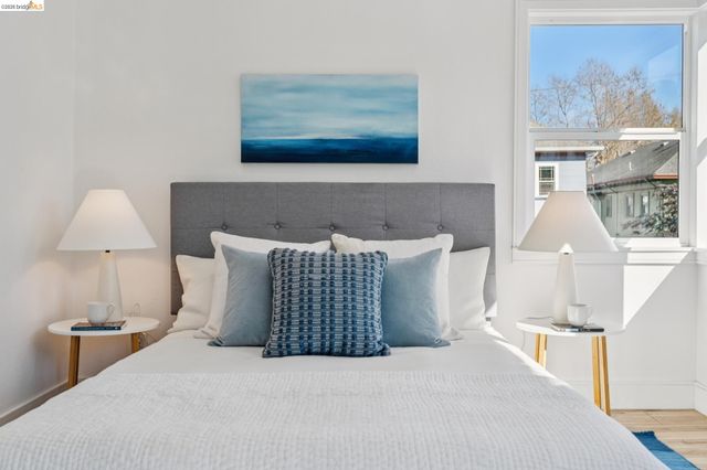 1646 Ashby Ave, Berkeley, CA 94703