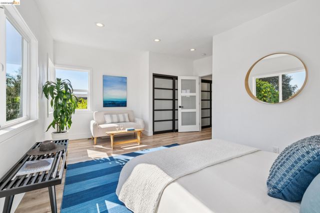 1646 Ashby Ave, Berkeley, CA 94703