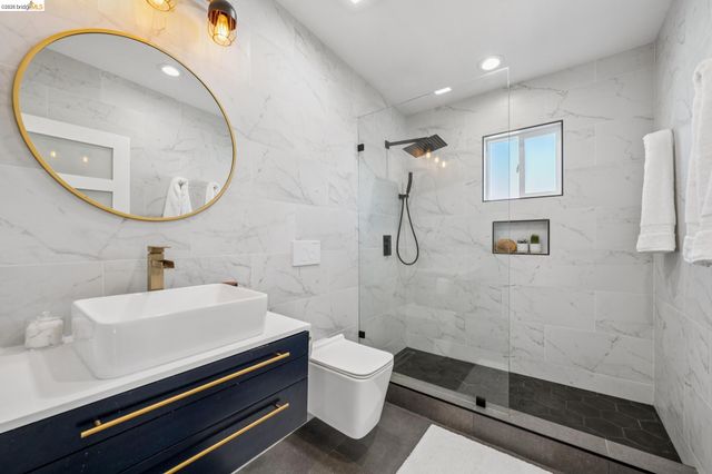 1646 Ashby Ave, Berkeley, CA 94703