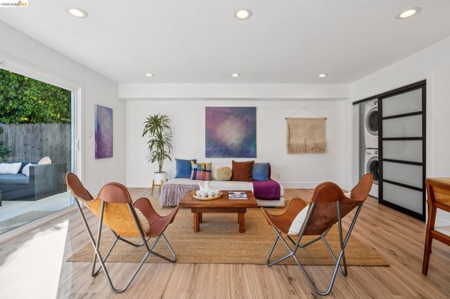 1646 Ashby Ave, Berkeley, CA 94703