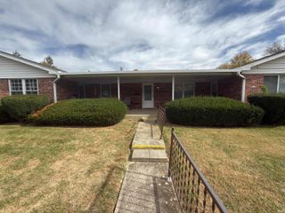 201 N MORRISON Road, Muncie, IN 47304