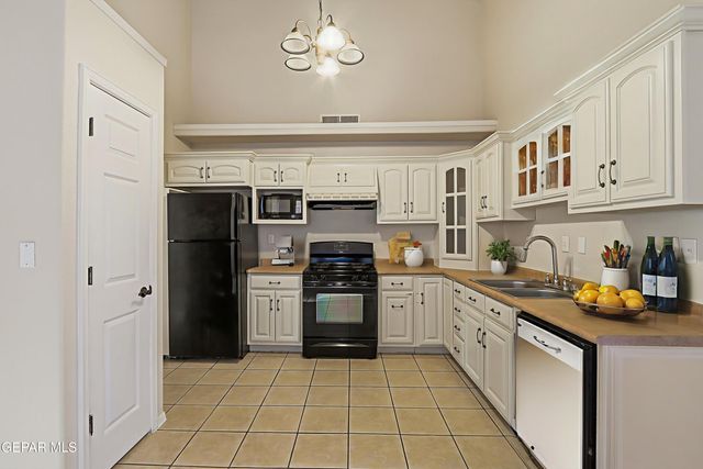 14061 ROBERT ITUARTE Drive, El Paso, TX 79938