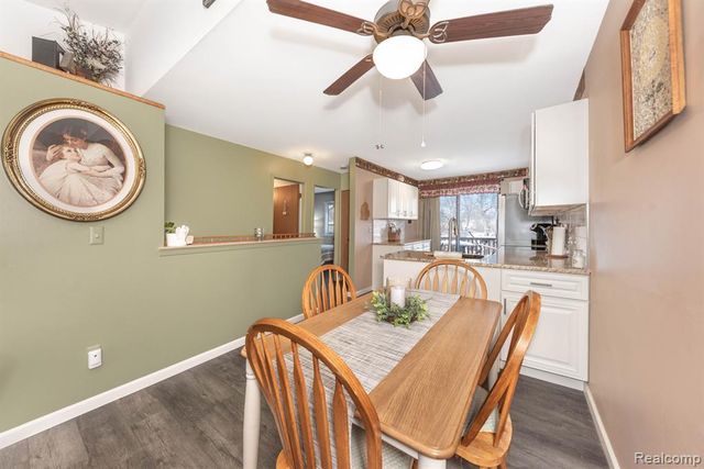 27748 Trailbrooke Circle, Westland, MI 48185