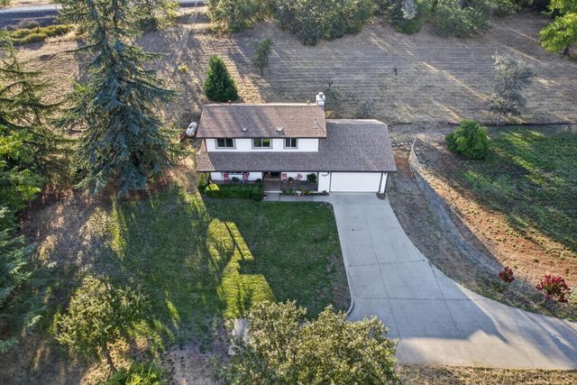 18095 Applegate Rd, Applegate, CA 95703