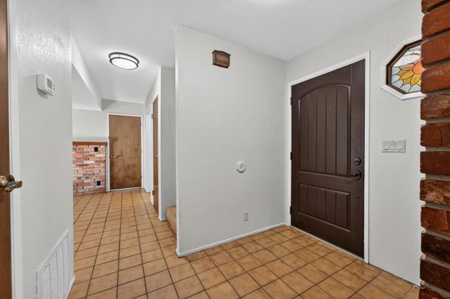 18095 Applegate Rd, Applegate, CA 95703