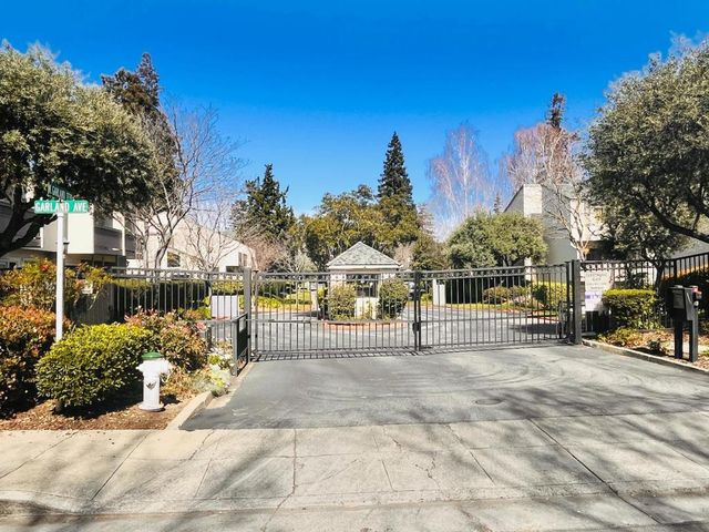 618 S Fair Oaks Avenue, Sunnyvale, CA 94086