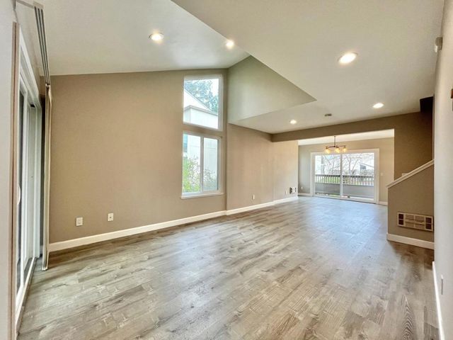 618 S Fair Oaks Avenue, Sunnyvale, CA 94086