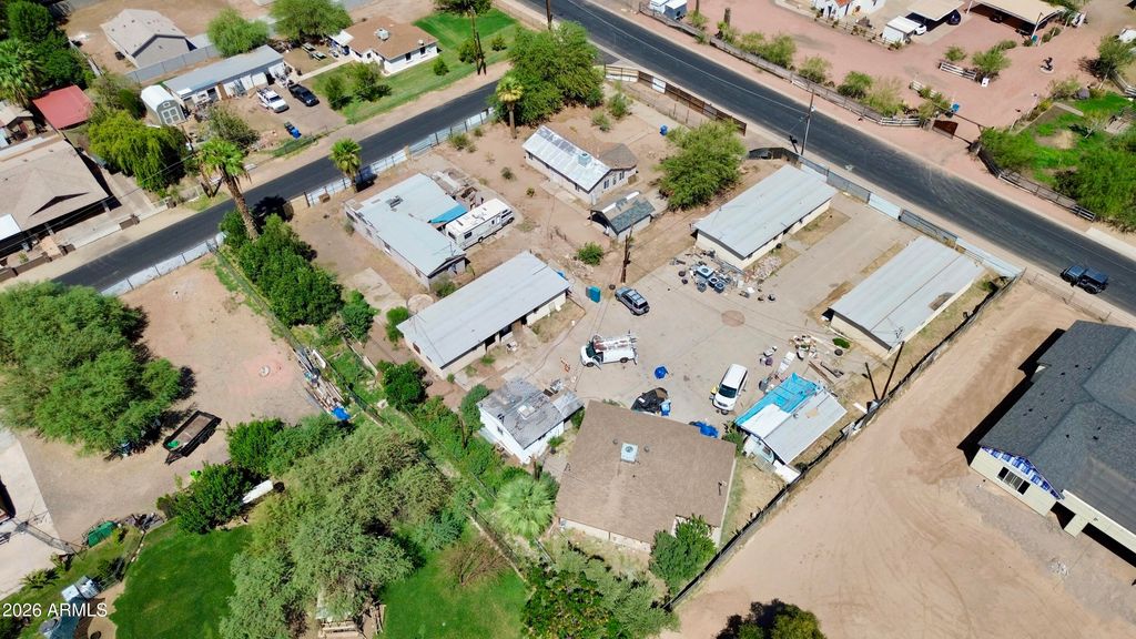945 W CORONA Avenue, Phoenix, AZ 85041 — photo 5