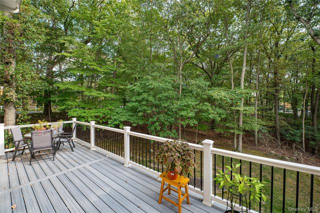 5 Princess Tree Court, Port Jefferson, NY 11777