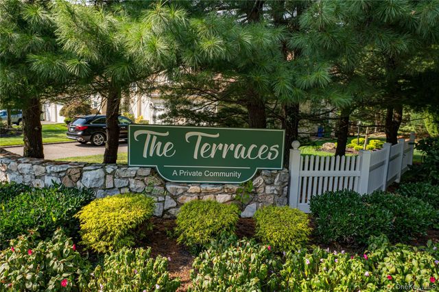 5 Princess Tree Court, Port Jefferson, NY 11777