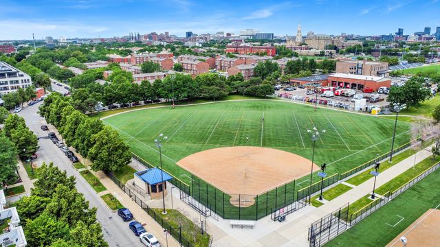 1000 W 15th Street 328, Chicago, IL 60608