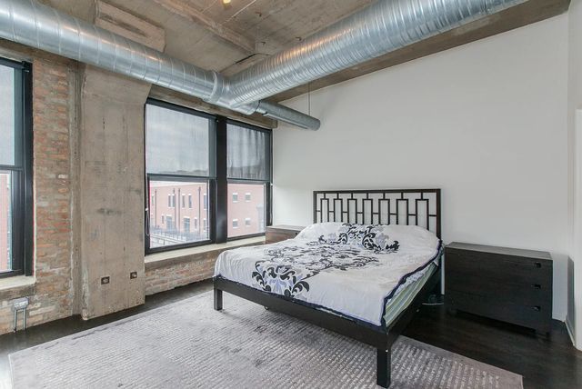 1000 W 15th Street 328, Chicago, IL 60608