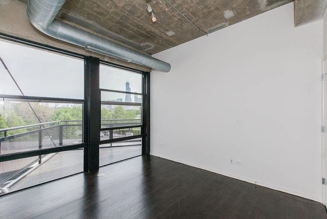 1000 W 15th Street 328, Chicago, IL 60608