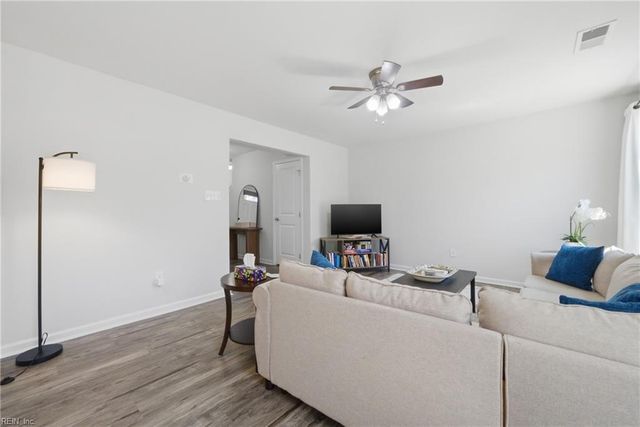 5893 Pilmour DR, Providence Forge, VA 23140