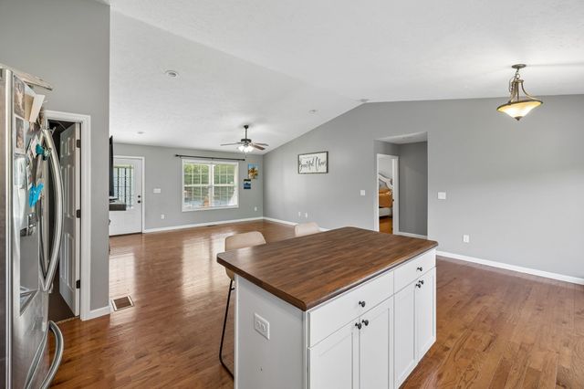 119 Gibbs Landing Dr, Carthage, TN 37030