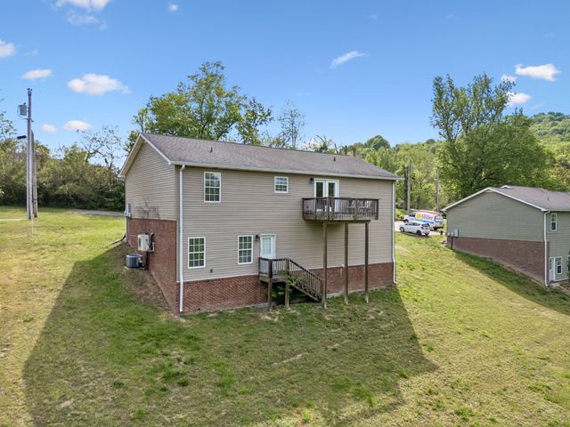119 Gibbs Landing Dr, Carthage, TN 37030