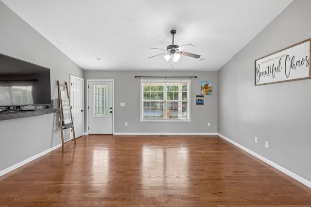 119 Gibbs Landing Dr, Carthage, TN 37030