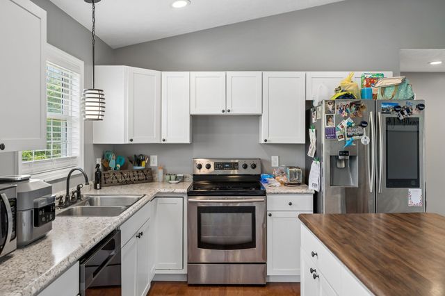 119 Gibbs Landing Dr, Carthage, TN 37030