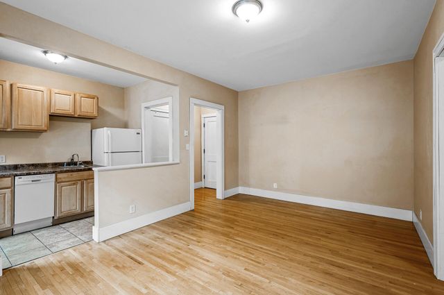 2218 Nicollet Avenue 23, Minneapolis, MN 55404