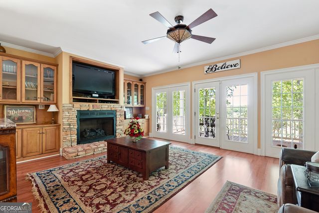 60 Charleston Circle, Hawkinsville, GA 31036