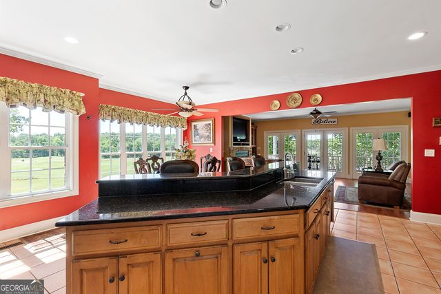 60 Charleston Circle, Hawkinsville, GA 31036