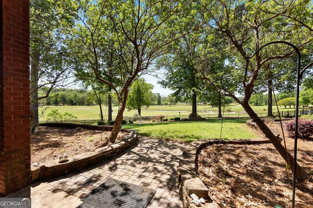 60 Charleston Circle, Hawkinsville, GA 31036