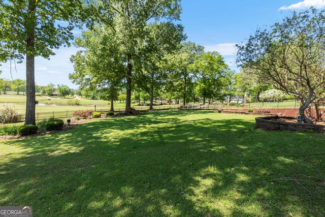 60 Charleston Circle, Hawkinsville, GA 31036