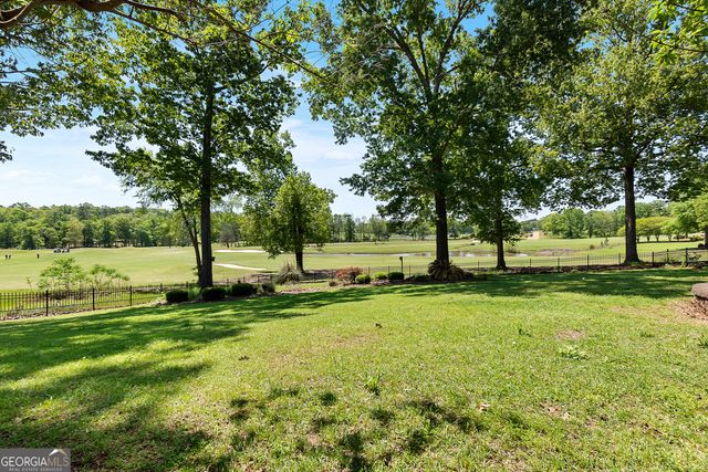 60 Charleston Circle, Hawkinsville, GA 31036