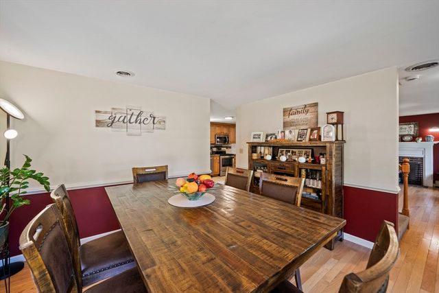 5 Auburndale Hts, Bridgewater, MA 02324