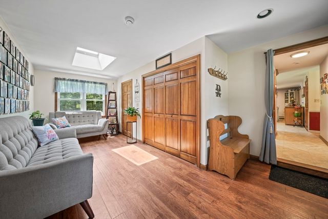 5 Auburndale Hts, Bridgewater, MA 02324