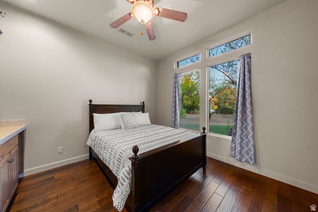 207 N PAINTED DR, Ivins, UT 84738