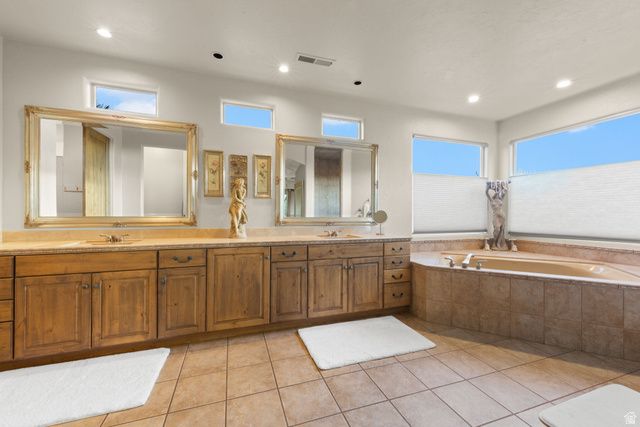 207 N PAINTED DR, Ivins, UT 84738