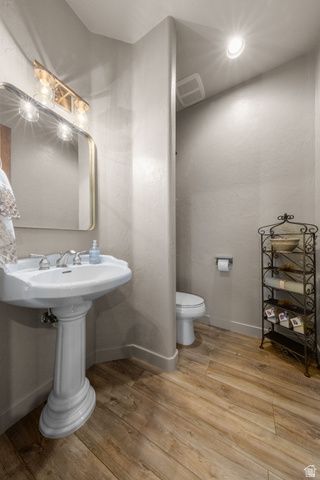 207 N PAINTED DR, Ivins, UT 84738