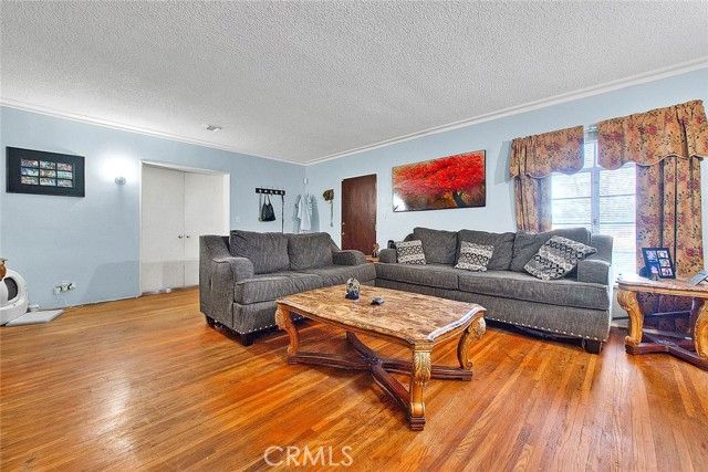 18087 San Bernardino, Bloomington, CA 92316