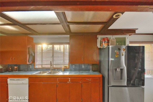 18087 San Bernardino, Bloomington, CA 92316