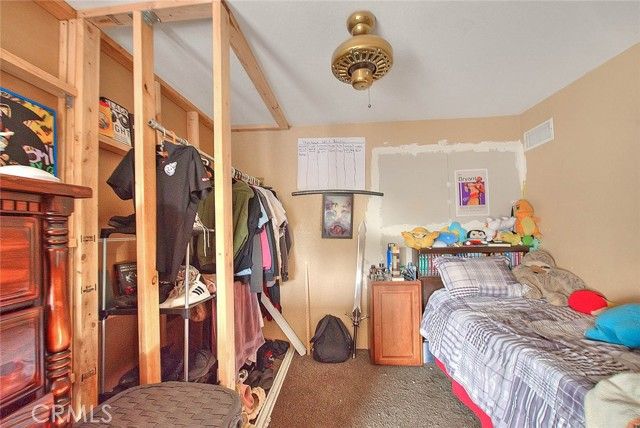 18087 San Bernardino, Bloomington, CA 92316