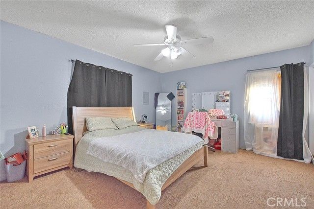 18087 San Bernardino, Bloomington, CA 92316