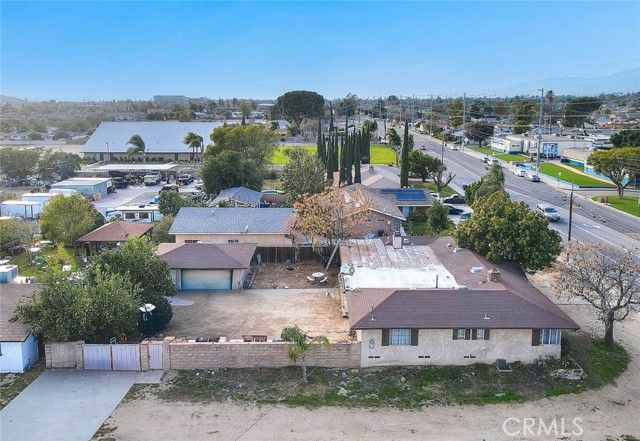 18087 San Bernardino, Bloomington, CA 92316