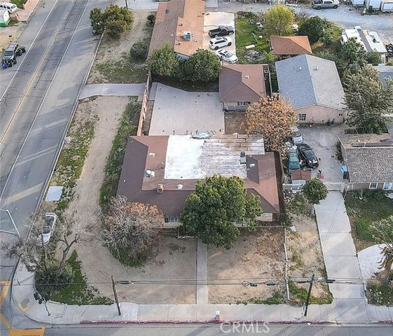 18087 San Bernardino, Bloomington, CA 92316