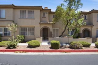 10231 Deerfield Beach Avenue 102, Las Vegas, NV 89129