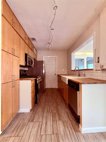 5413 Coventry LN, Austin, TX 78723