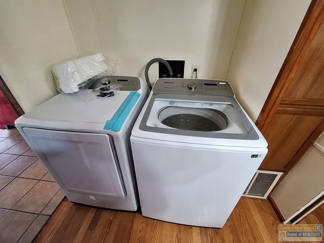 132 E Bonnet Circle, Port Isabel, TX 78578