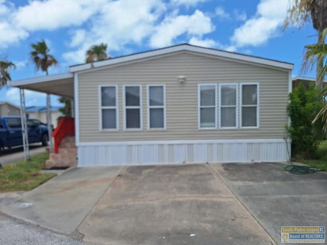 132 E Bonnet Circle, Port Isabel, TX 78578