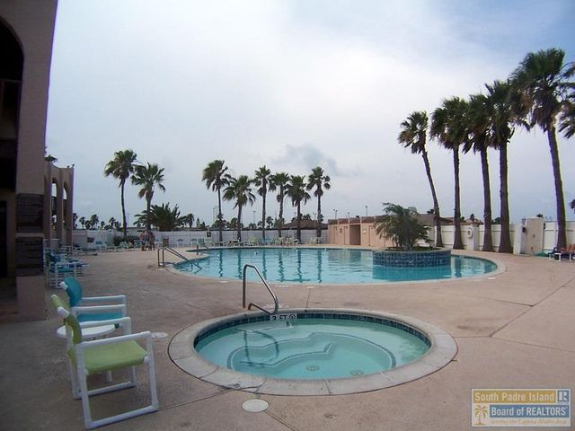 132 E Bonnet Circle, Port Isabel, TX 78578